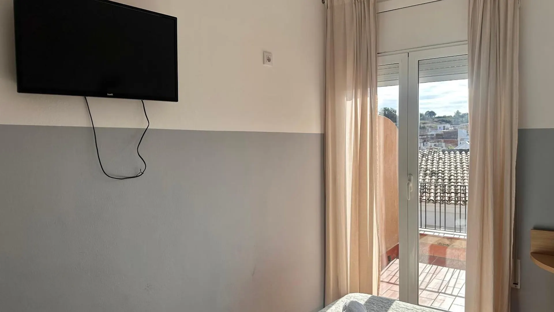 Fonda Can Setmanes Guest House Blanes
