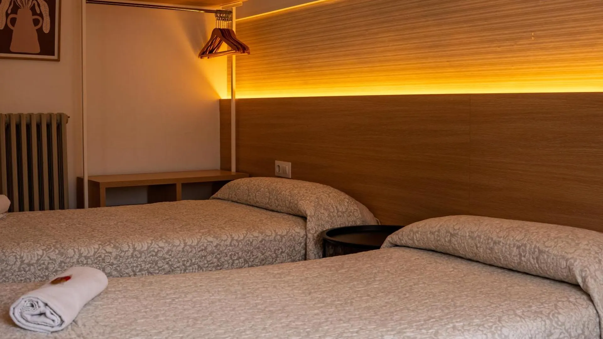 Fonda Can Setmanes Guest House Blanes