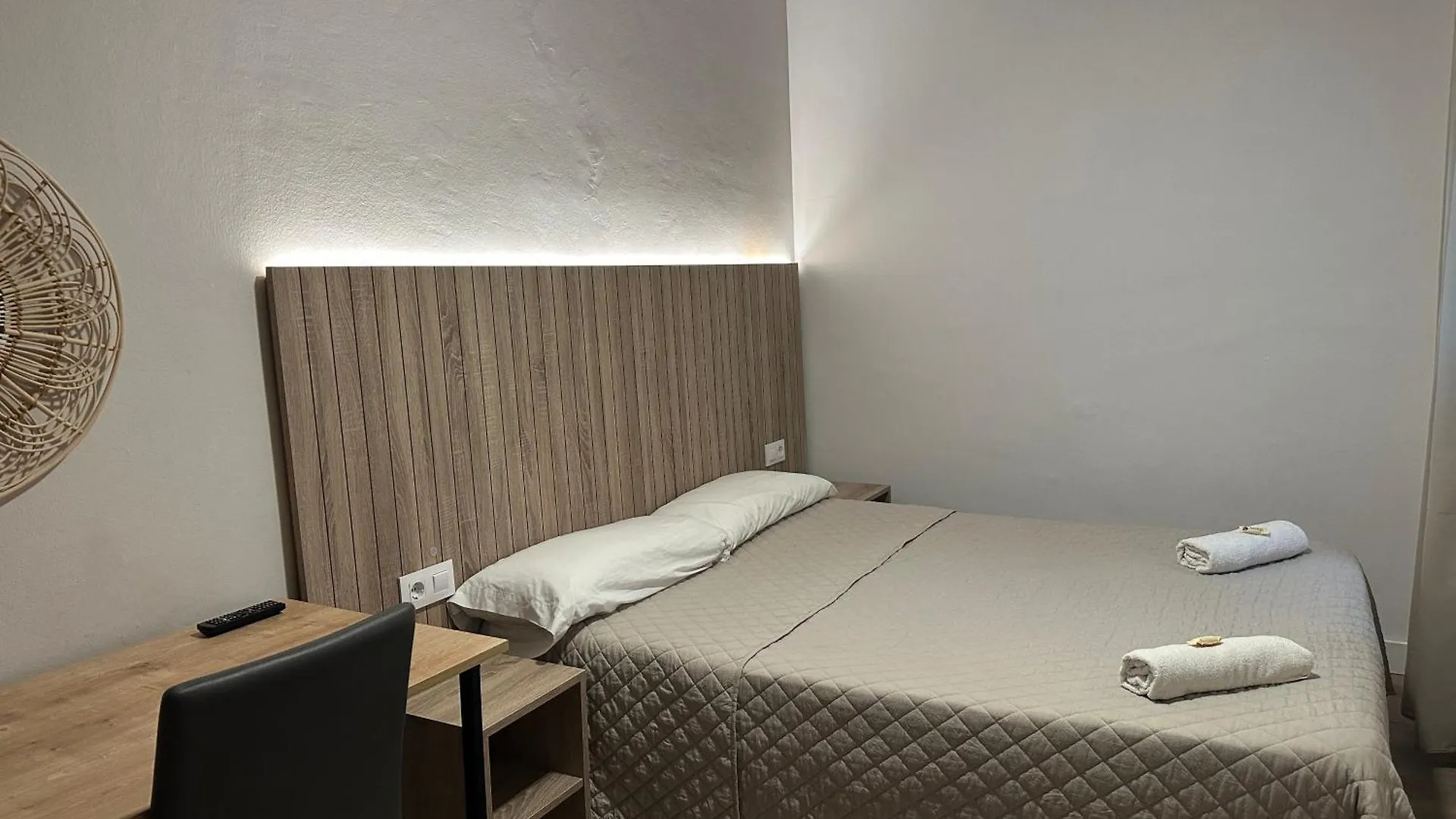 Fonda Can Setmanes Guest House Blanes 2*,  Spain