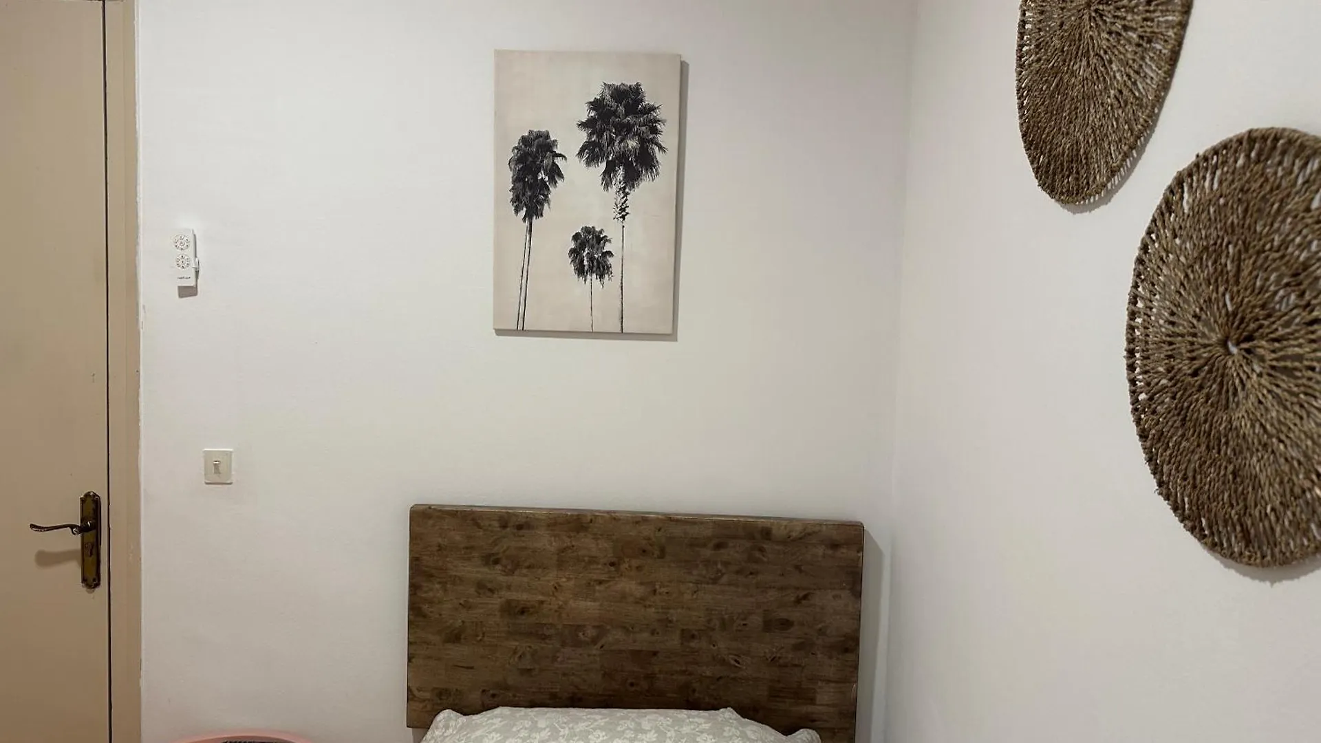 Fonda Can Setmanes Guest House Blanes